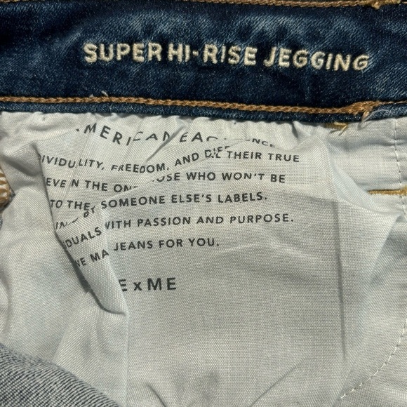 AMERICAN EAGLE  Sz 14S Dark Wash Distressed Chewed Hem Super High Rise Jeans NEW - Picture 13 of 13